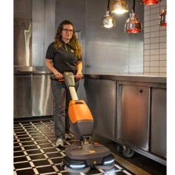 Kombiskurmaskin TASKI Ultimaxx 360 Borst