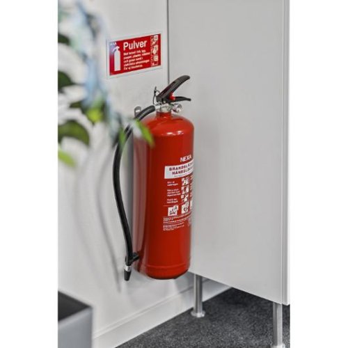 Skylt NEXA brandsl�ckare pulver 10x20cm